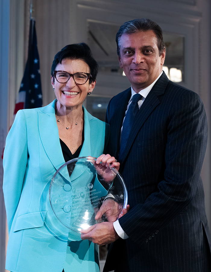 Raj Subramaniam Receiving a CED Award